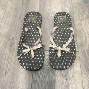 Women’s sandals